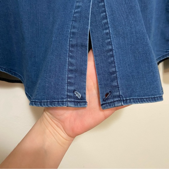 Vince Blue Chambray Denim Long Sleeve Button Down Shirt - Picture 4 of 10